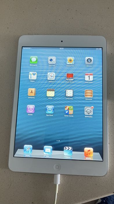 iPad mini/ wi-fi Cellular 32GB white