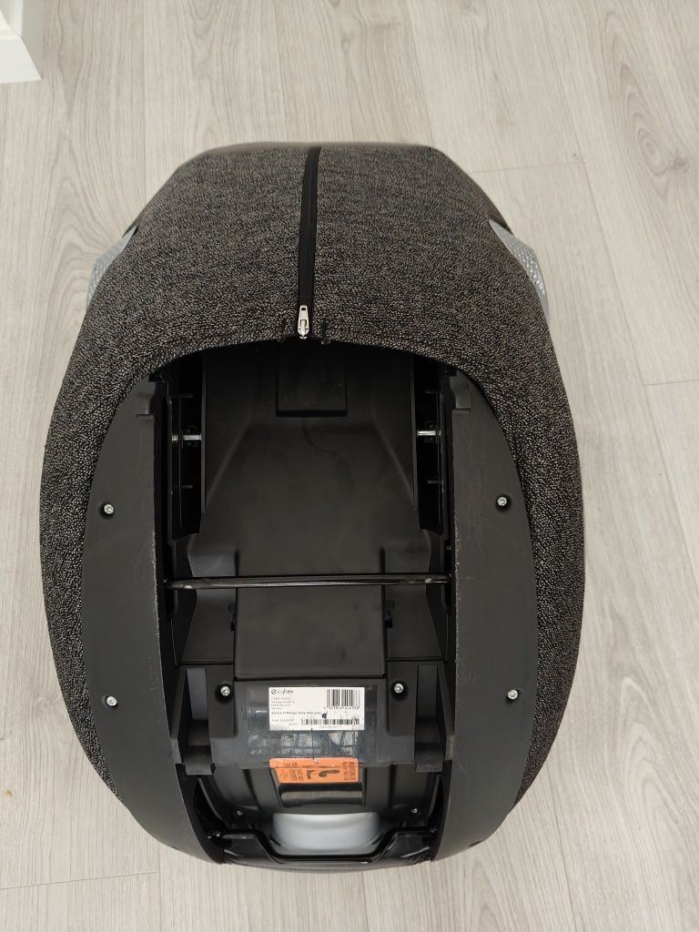 Cadeira auto - pouco usada - CYBEX Sirona T
