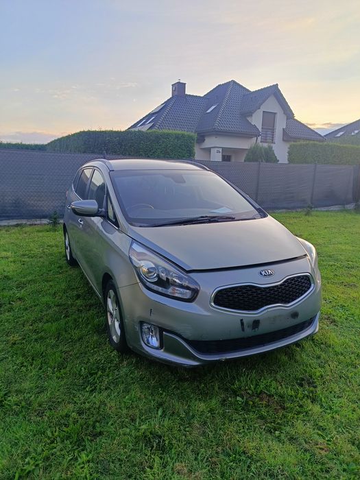 Kia carens anglik v5c 1.7 crdi automat
