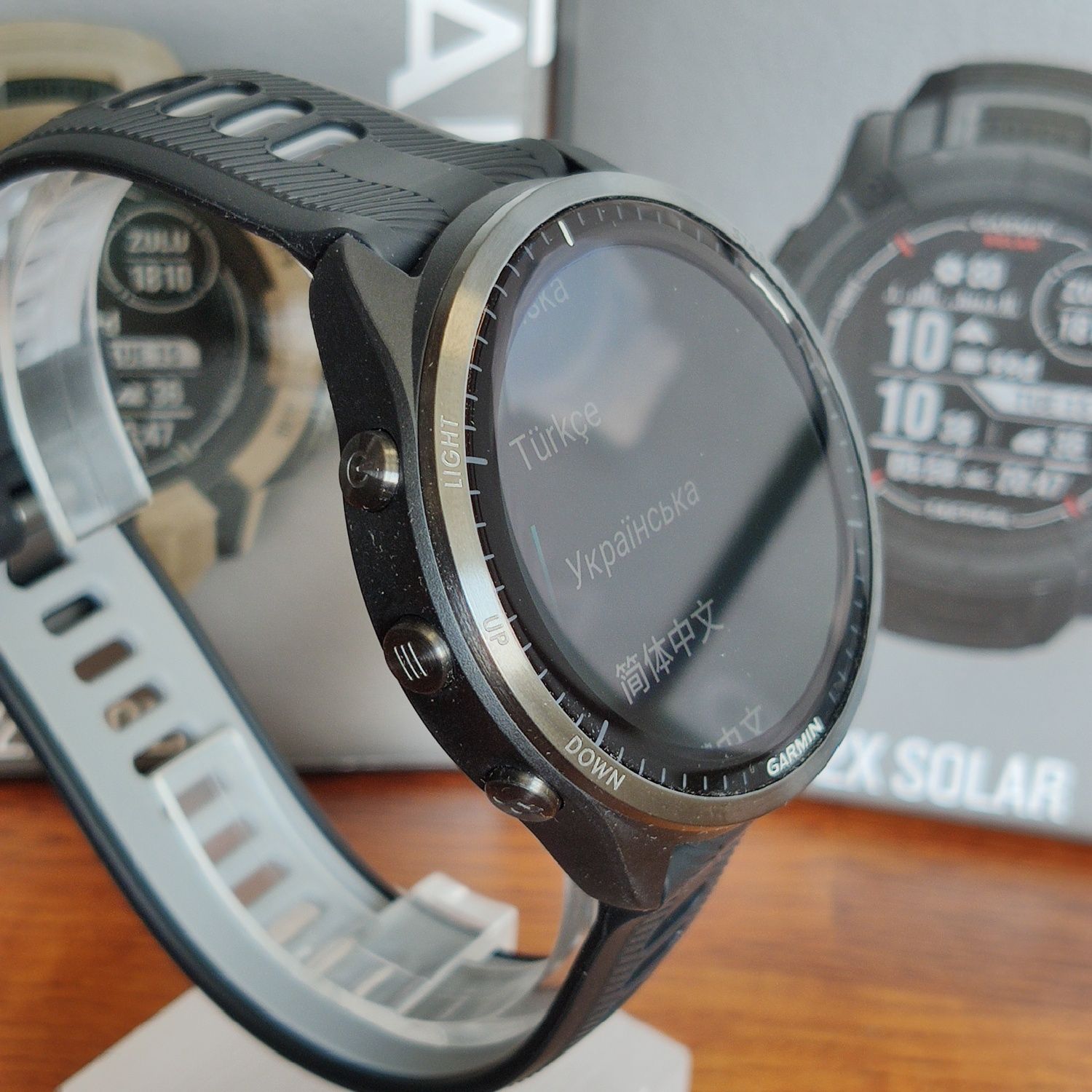 Garmin Forerunner 965 DLC Titanium Bezel 010-02809-10