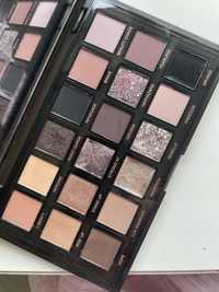 Huda Beauty Pretty Grunge