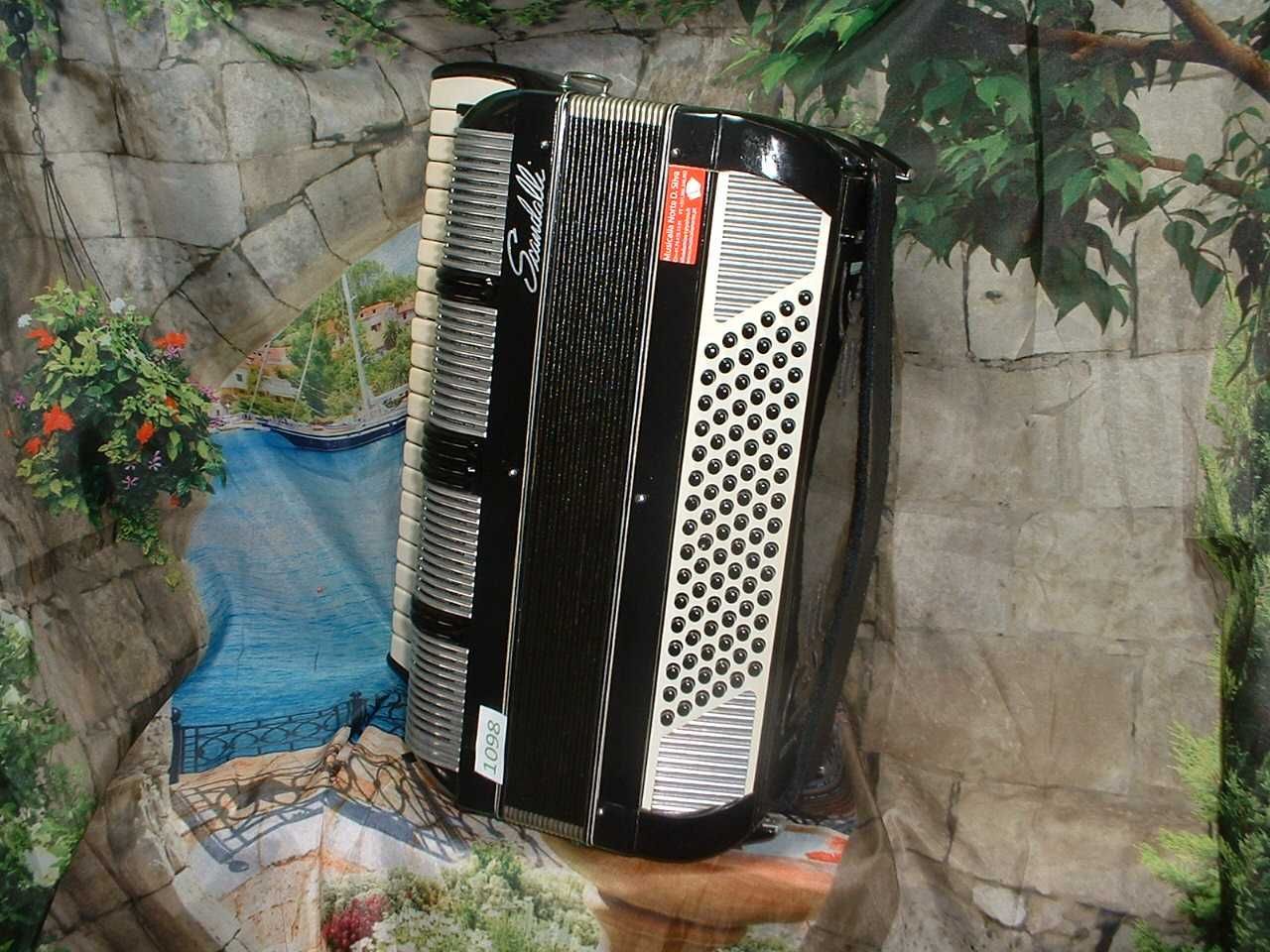 Acordeão Avenda R, .1098