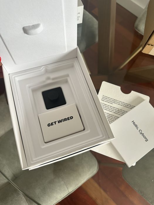 Ultrahuman ring dourado