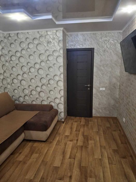 N S3 Продам 3 к из кв. ул. Амосова. 6/9. Капремонт. Цена 45000 у.е.