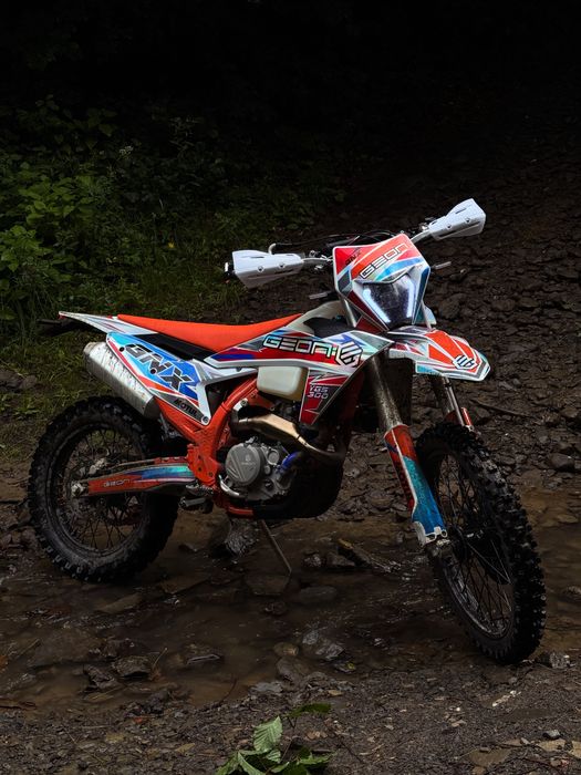 Продається Geon gnx 300 Dakar Ygs мотоцикл в гарному стані все працює.