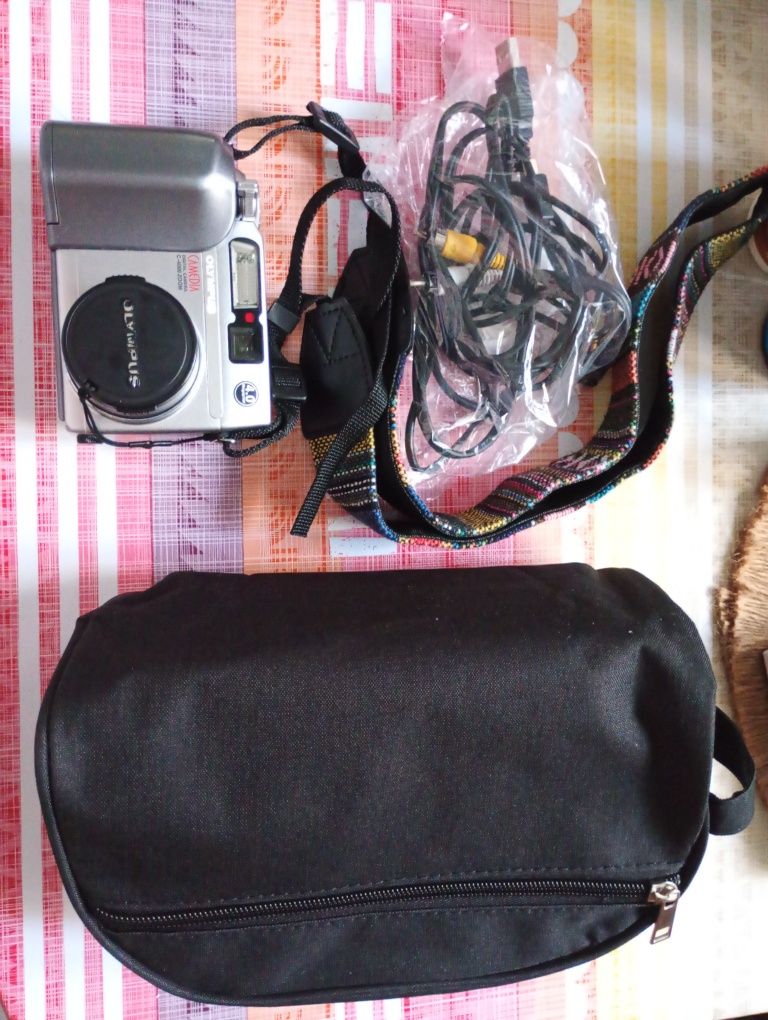 Olympus C-4000 digicam