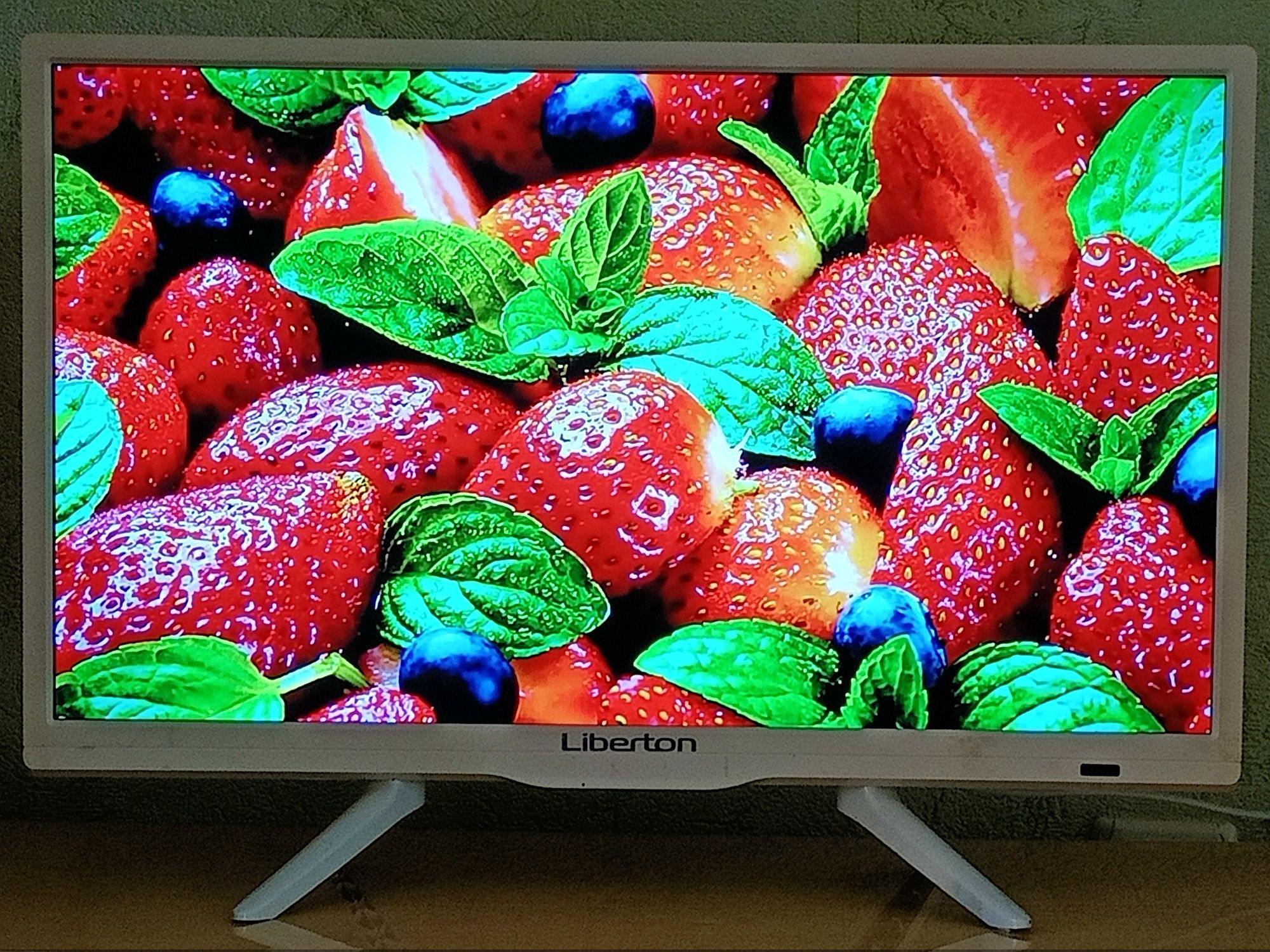 SMART LED tелевизоp Android WI-FI.