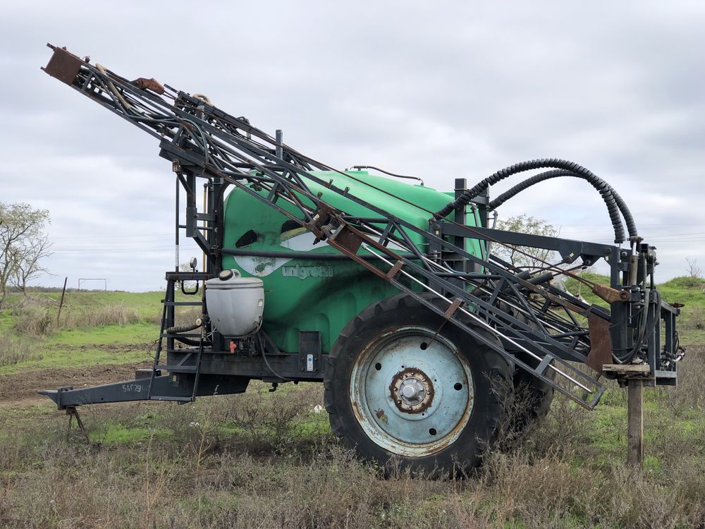 Продам обприскувач  Unigreen Campo
