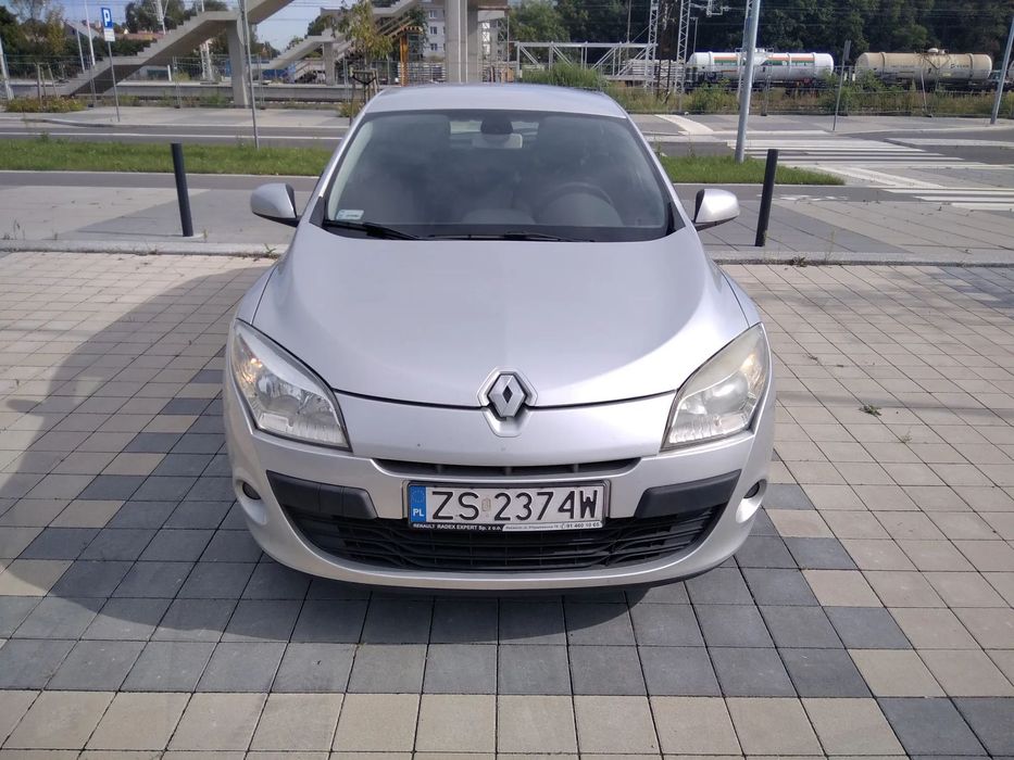 Renault Megane Renault Megane III Kombi 2010 1.6 16V (110KM)