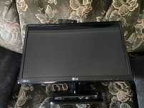 Monitor / TV LG DM2352D-PZ