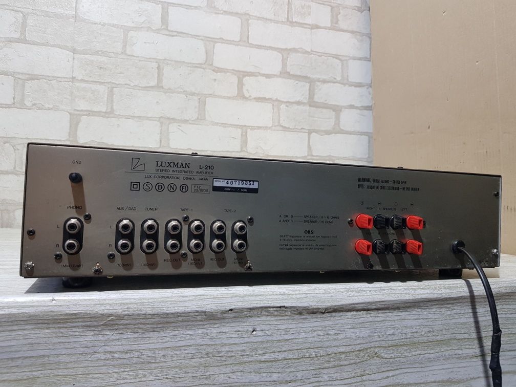 Стерео підсилювач/усилитель Luxman L-210 2x45Вт б/у з Німеччини