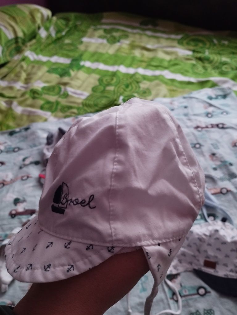 Zestaw czapek dla noworodka