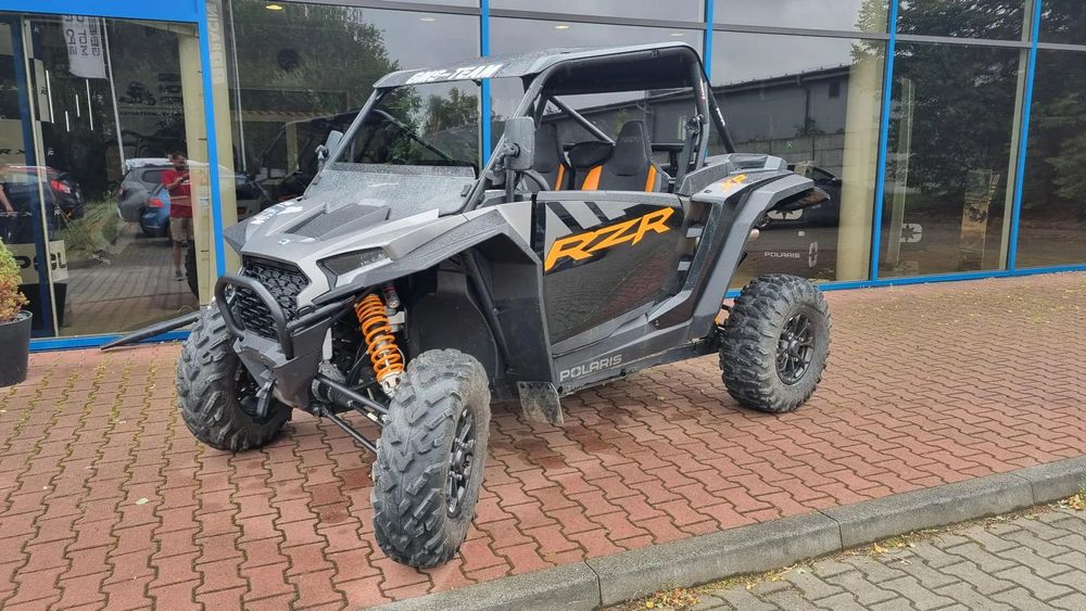 Polaris Ranger RZR XP 1000 EPS Ciągnik rolniczy Używany - Demo