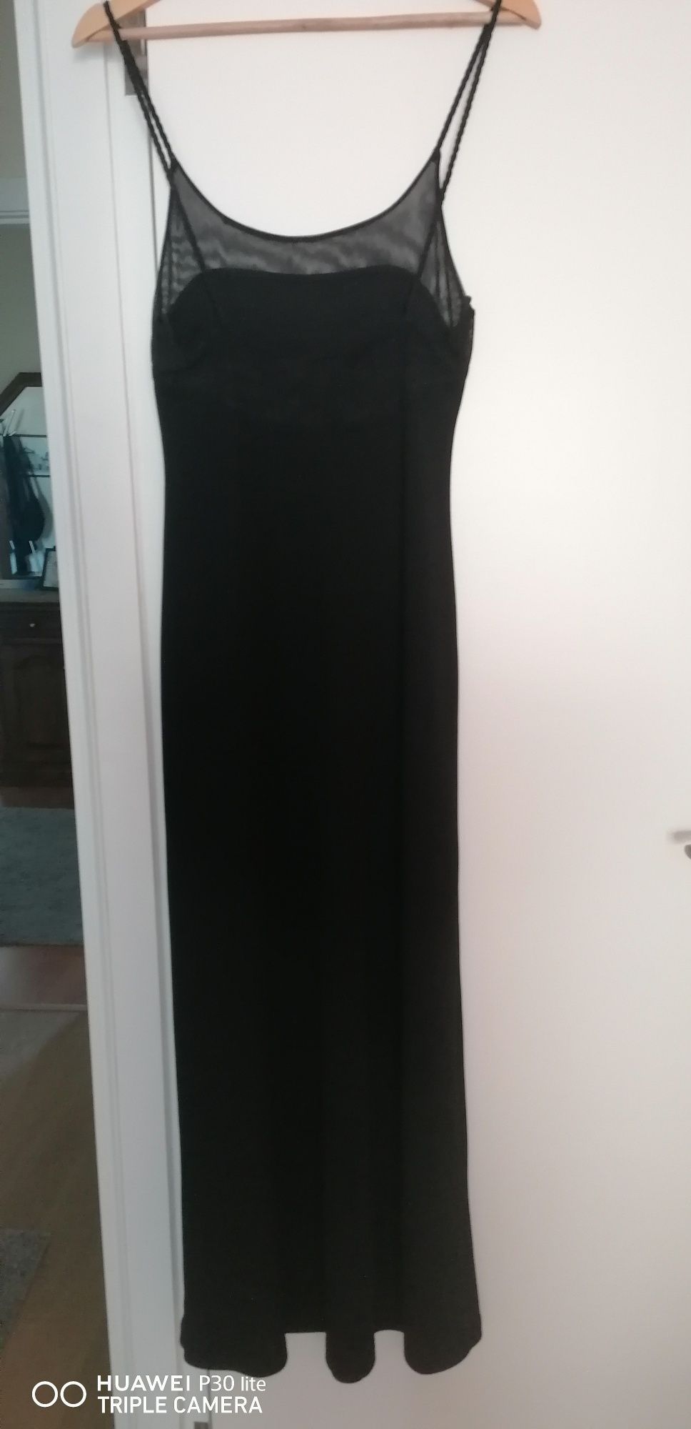 Vestido de cerimónia preto