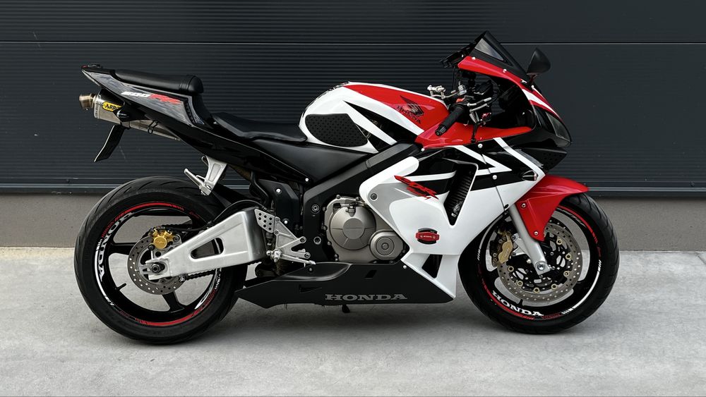 Honda CBR600rr PC37
