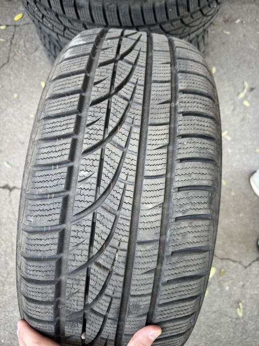 Зимова гума 225/50/R17
