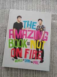 Livro The Amazing Book is Not On Fire (Dan and Phil)