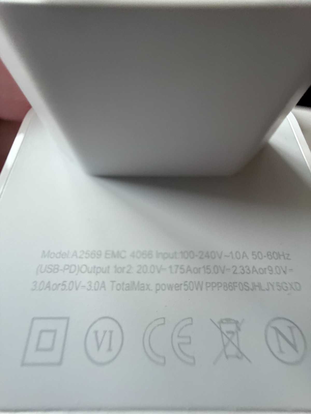 Мережевий зарядний пристрій Apple 50W Dual USB-C Power Adapter