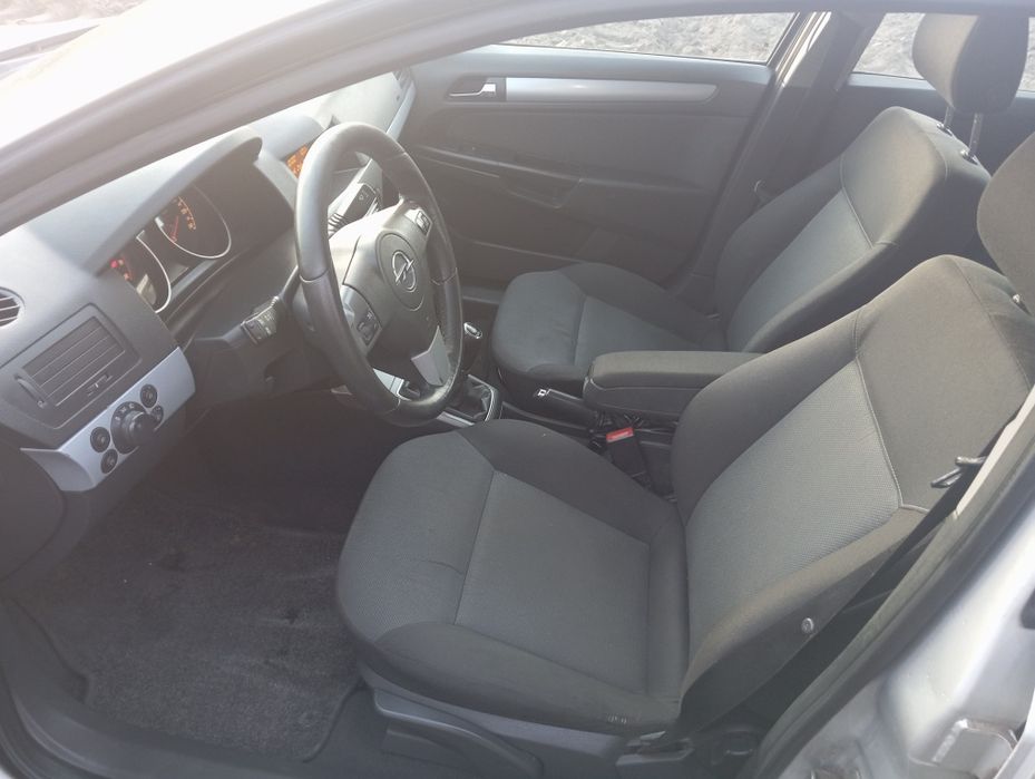 Astra H 1.6 LPG mały przebieg nie pobiera oleju!!!