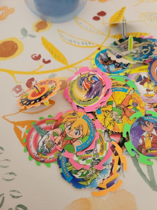 Tazos X-TREME-SPINNER

> todos diferentes
> em bom