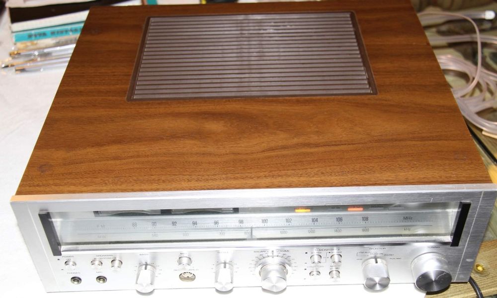 Amplificador Receiver Sanyo Vintage, modelo JCX 2300KU