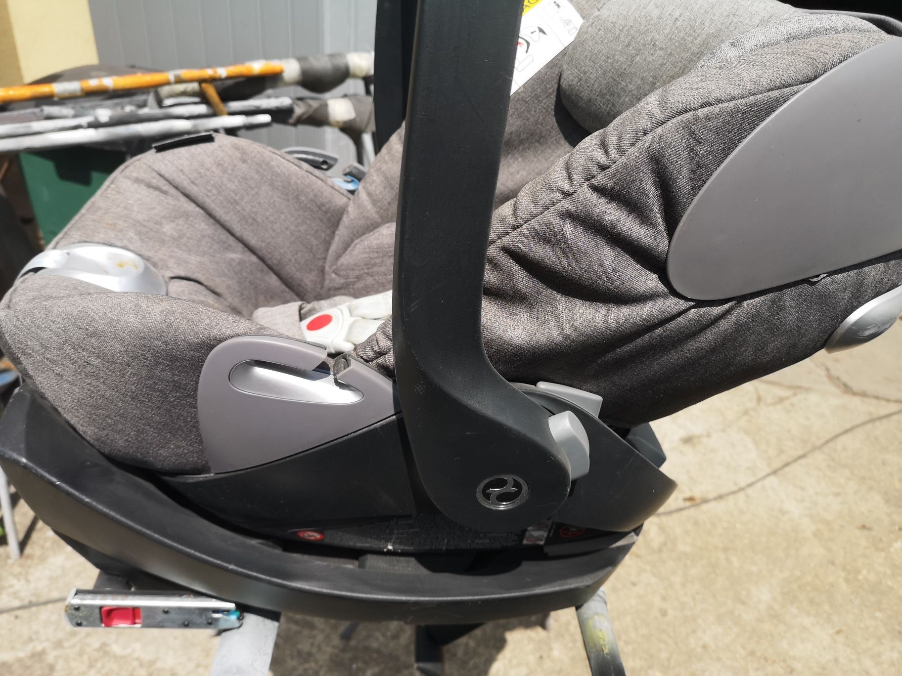 Fotelik samochodowy Cybex cloud Q platinum