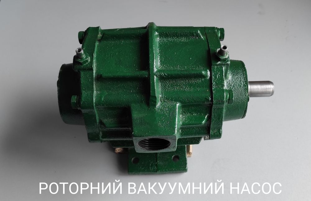 Вакуумний насос, масляного типу на доїльний апарат