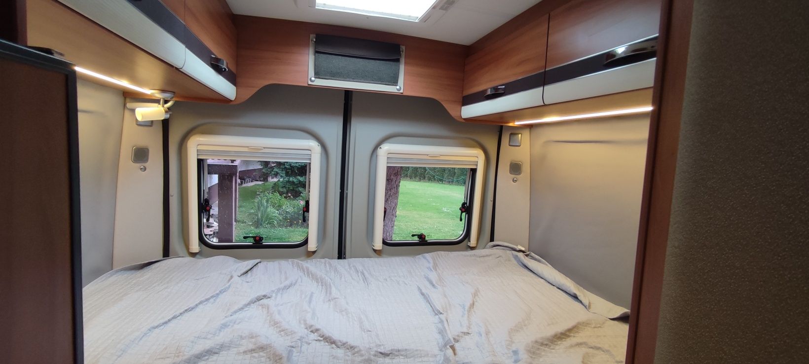 Wypozycz wypożyczę Campervan kamperwan weinsberg wynajem