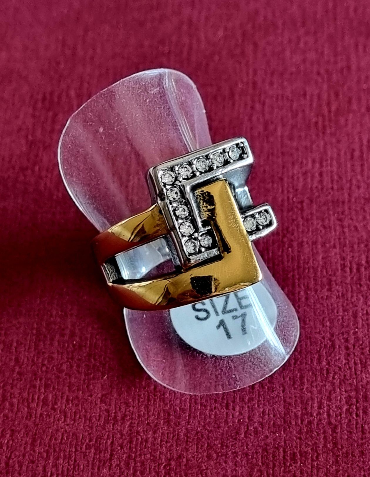 Anel bicolor, em aço, diferente e muito elegante. T17