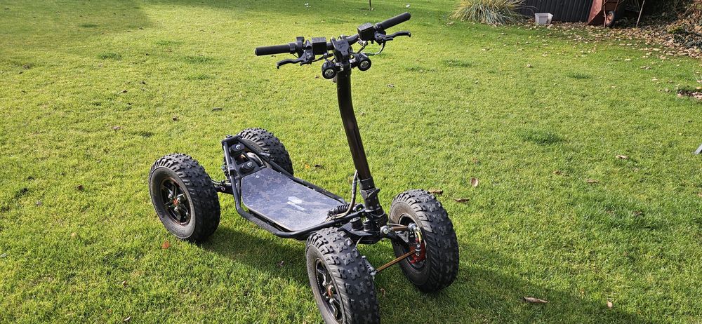 Elektryczny czterokołowiec EZRaider LW