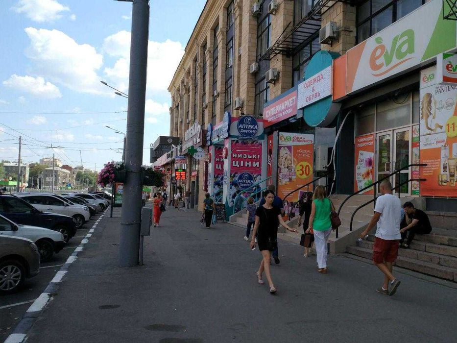 Аренда помещения в Харькове на пр. Науки м. "Научная".