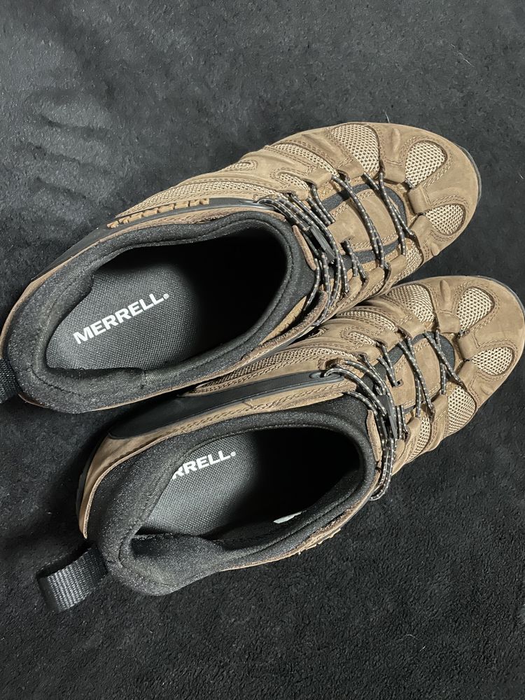 Sapatilhas Merrell castanhas n43