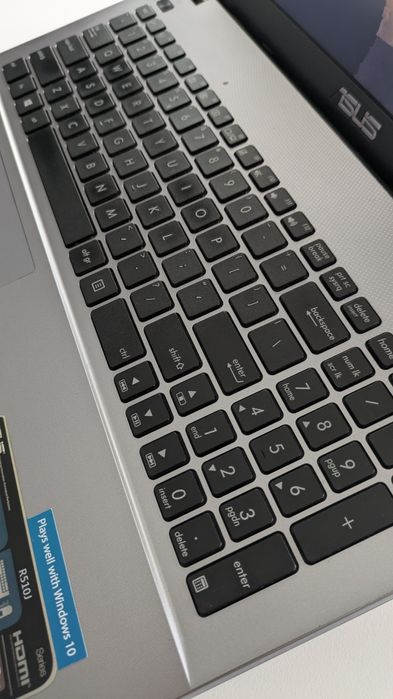 Laptop R510J - nowa bateria i dysk