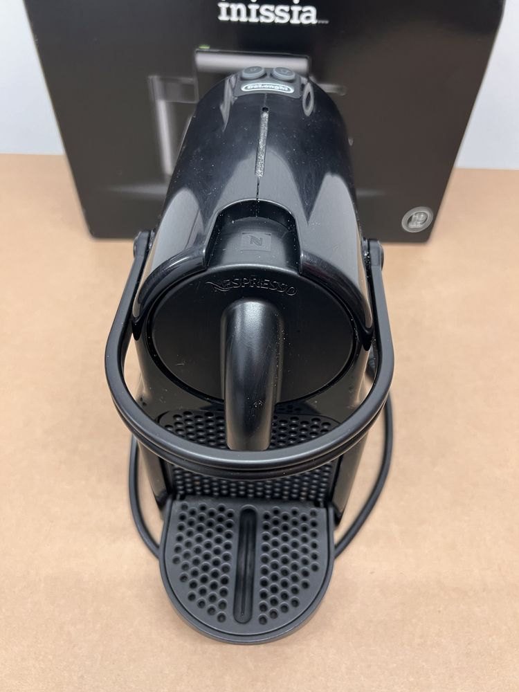 Maquina café Nespresso inissia