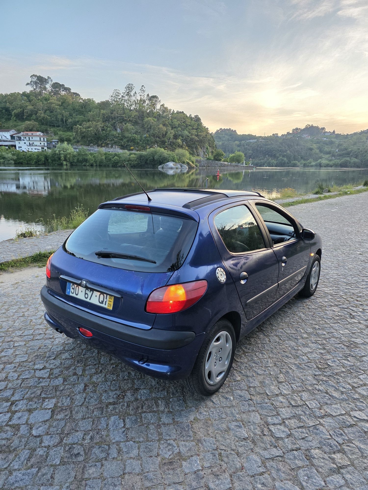 Peugeot 206 ano 2000