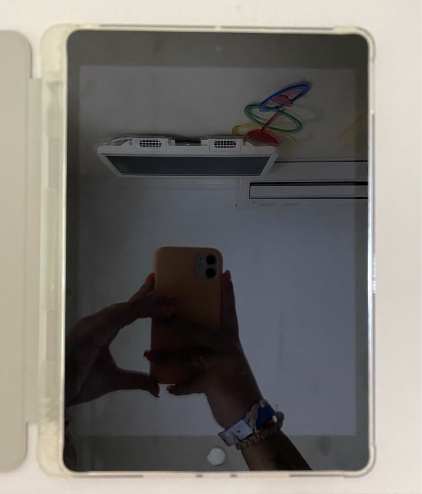 IPad Como Novo + Capa