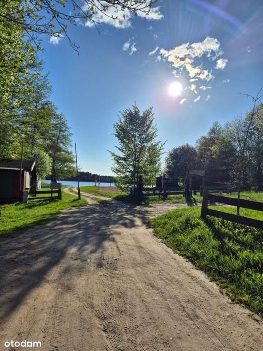 Działka budowlana nad jeziorem