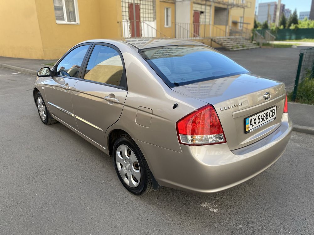 Kia Cerato lx 1.6