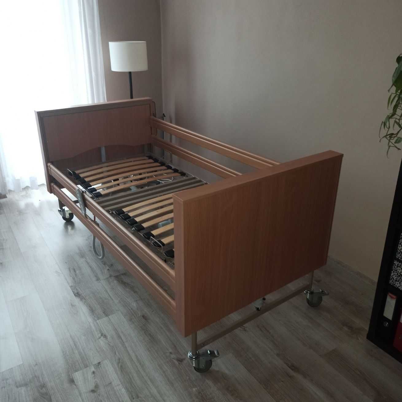 Łóżko rehabilitacyjne elektryczne Luna 2 Vermeiren