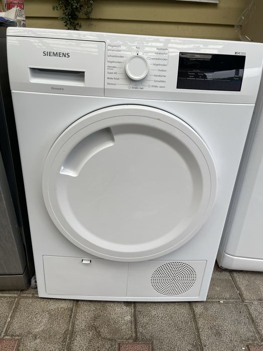 Сушильная машина для белья Simens IQ300 на 7 кг