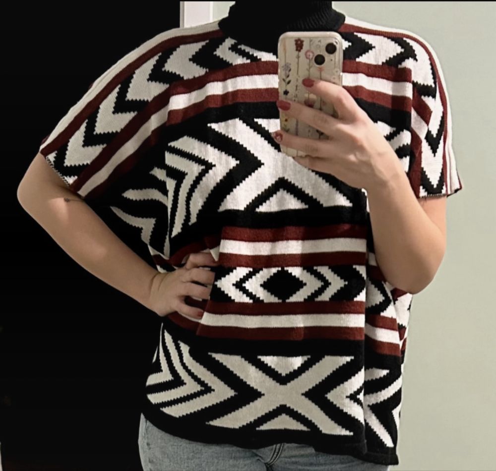 Ponczo-golf sweter
