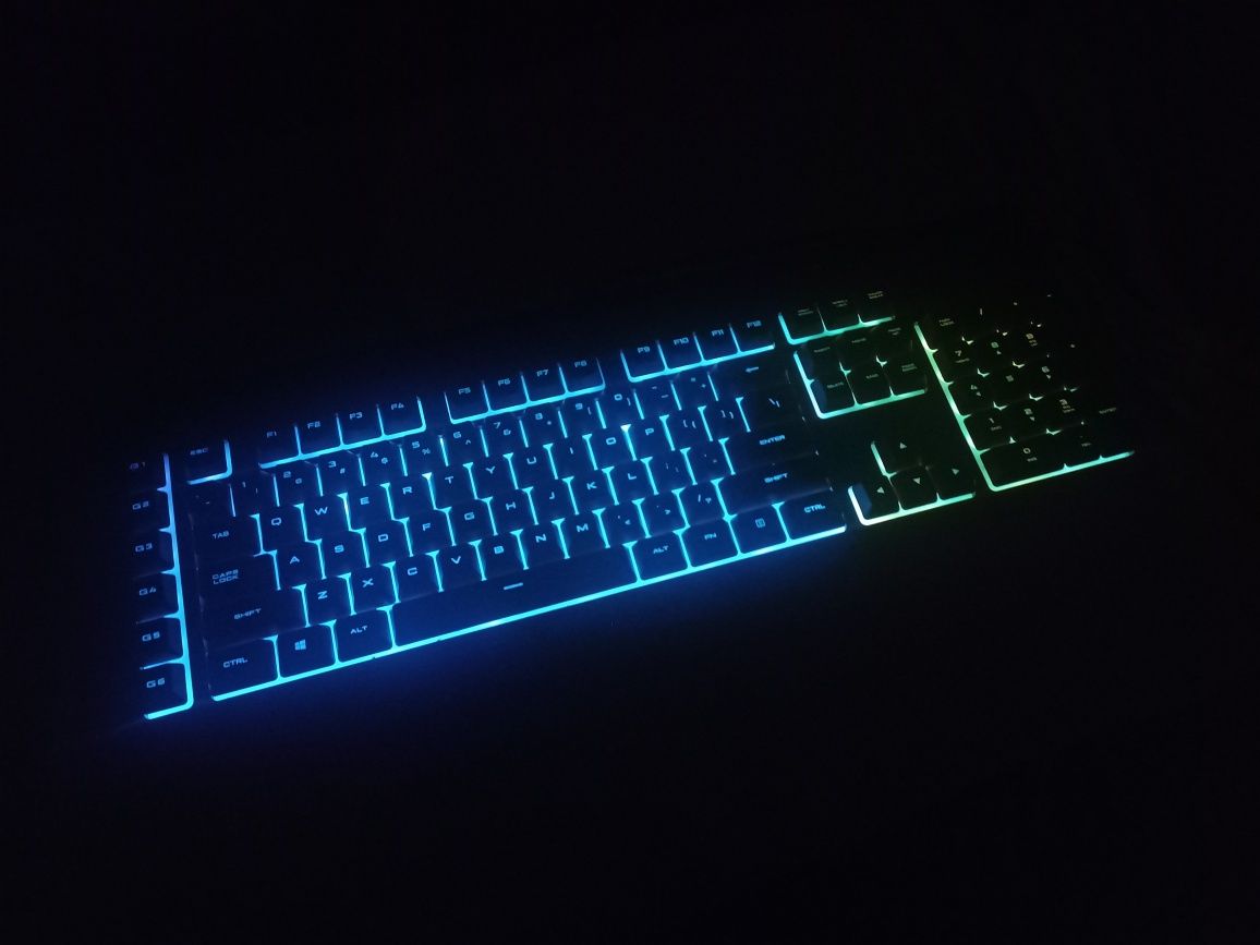 Klawiatura Corsair K55 podświetlana