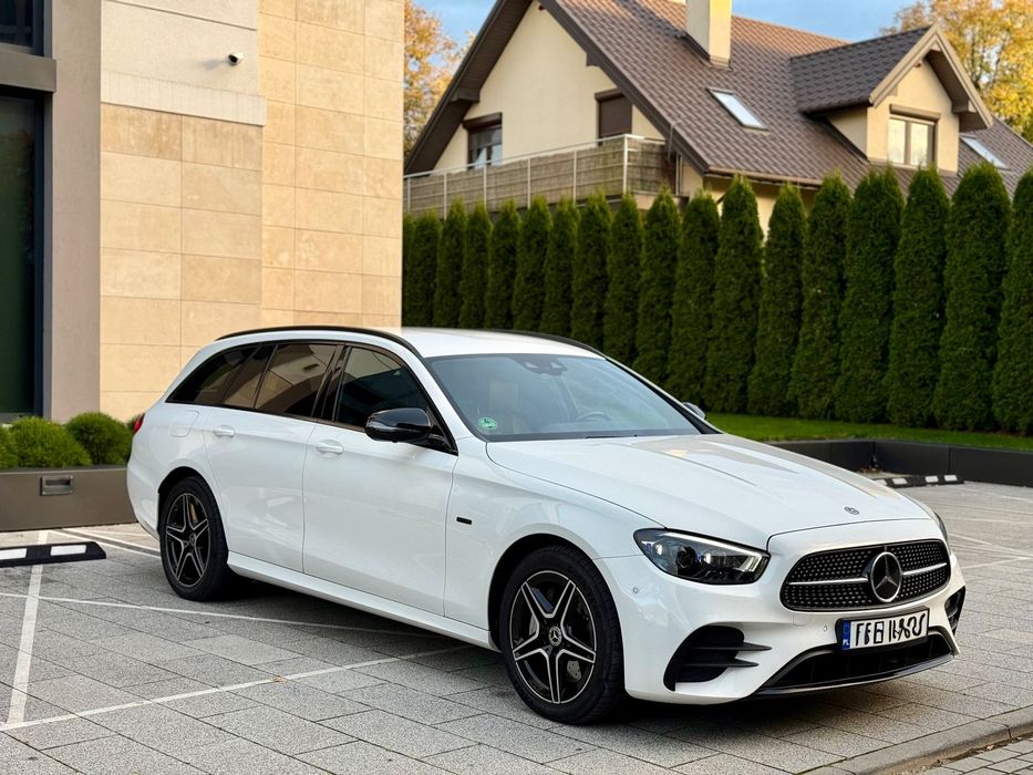 Mercedes-Benz Klasa E 300de 9G-TRONIC LIFT AMG line Night Pack Burmester kamery 360 distroni