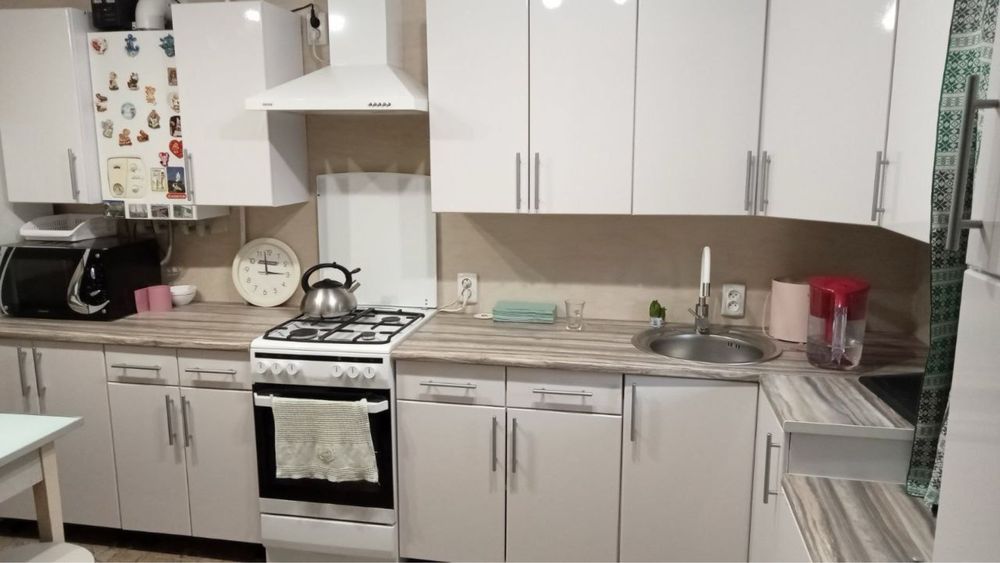 Продаю кухню в хорошем состоянии