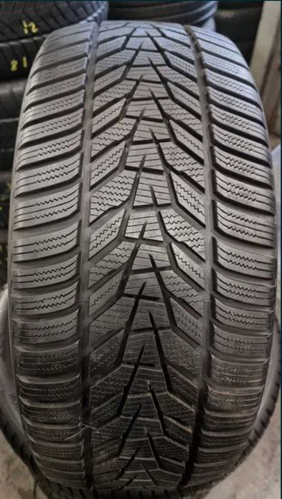 255/45 R19 HANKOOK WINTER I CEPT EVO3 (99% Стан Нових 2024рік) 225 245