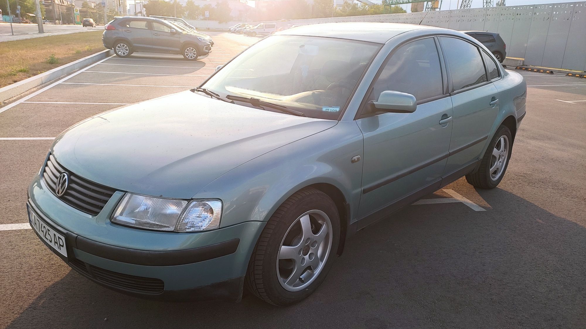 Volkswagen Passat b5 1.8 adr седан 1997