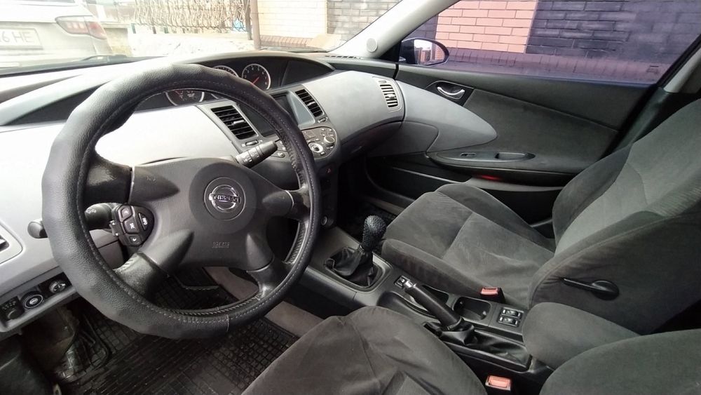 Автомобіль nissan primera