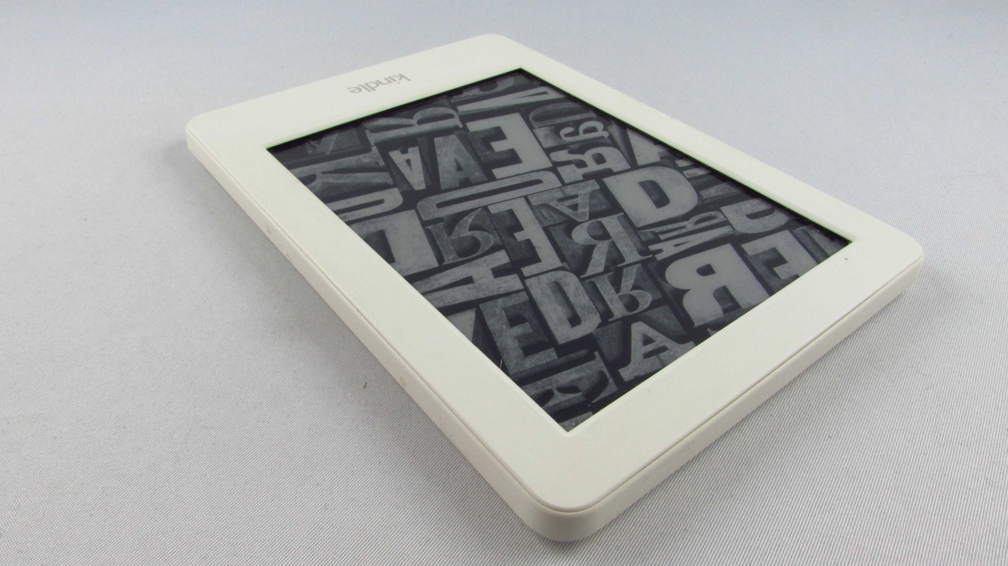 AMAZON - Kindle WP63GW Touch 7 Basic 1  - Ebook Czytnik Biały