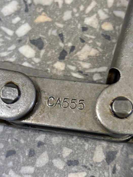 Łańcuch przystawki do kukurydzy CA555/C6E/J3A  5 m.b. JD, NH, Case