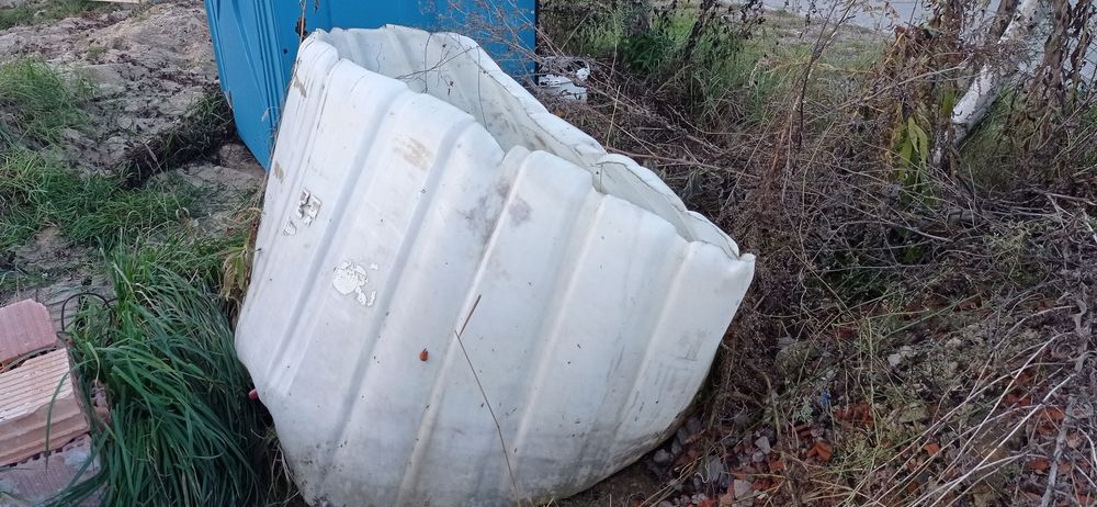 Zbiornik na wodę na budowę